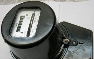 Memasang meteran listrik di apartemen: prosedur, standar, dan biaya